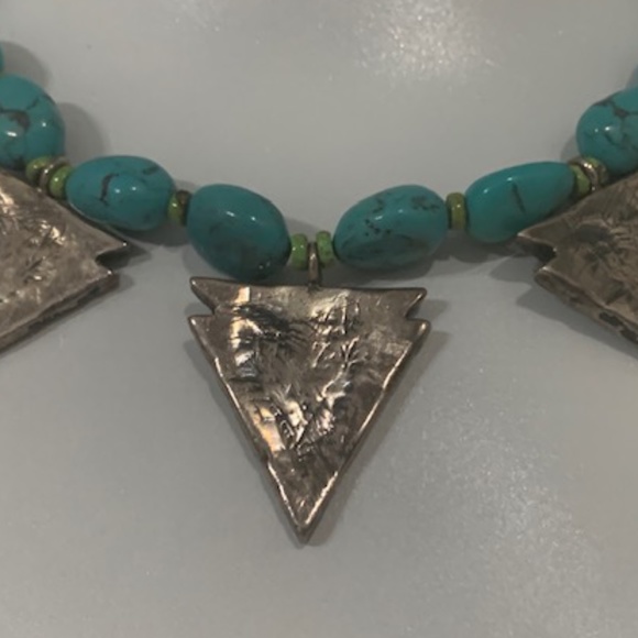 Turquoise and Silver Necklace - Picture 2 of 6